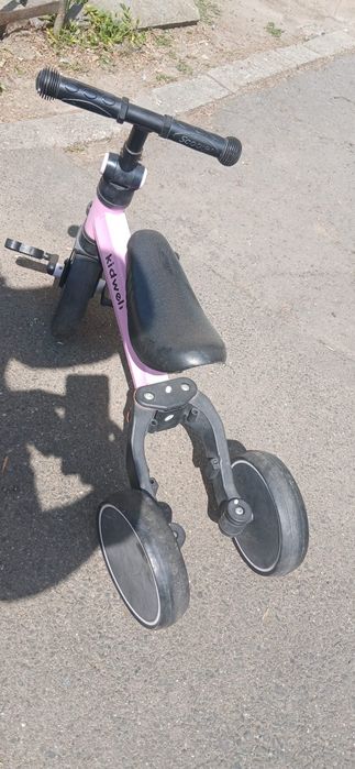 Bicicleta cu 3 rosti pt fetite