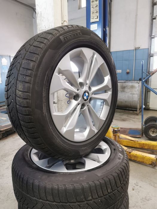 vand jante originale Bmw X1,X2 pe 17” cu anvelope de iarnă