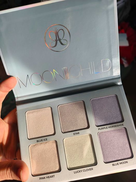 Trusa machiaj Anastasia