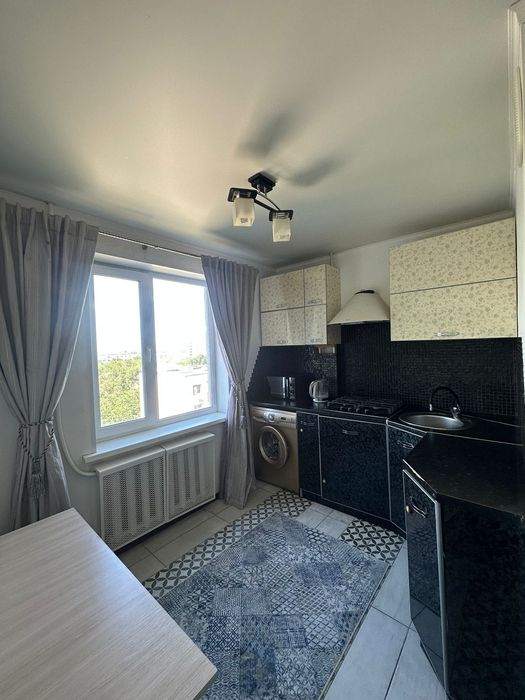 Квартира посуточно 8 мкр