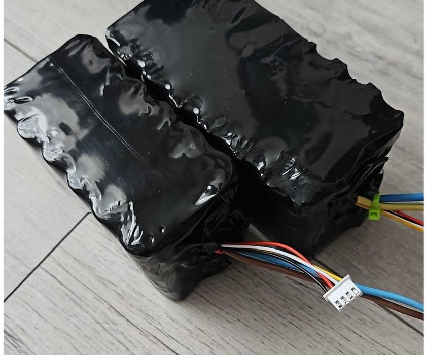 Acumulator Barcuta de plantat navomodel li ion 18650 21700