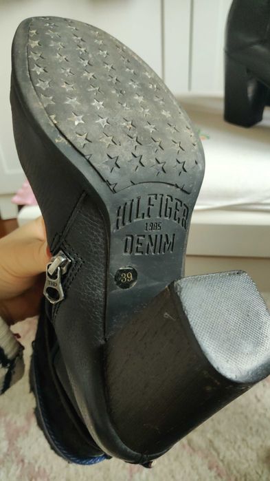 Боти Hilfiger , Clarks, ботуши  Зара