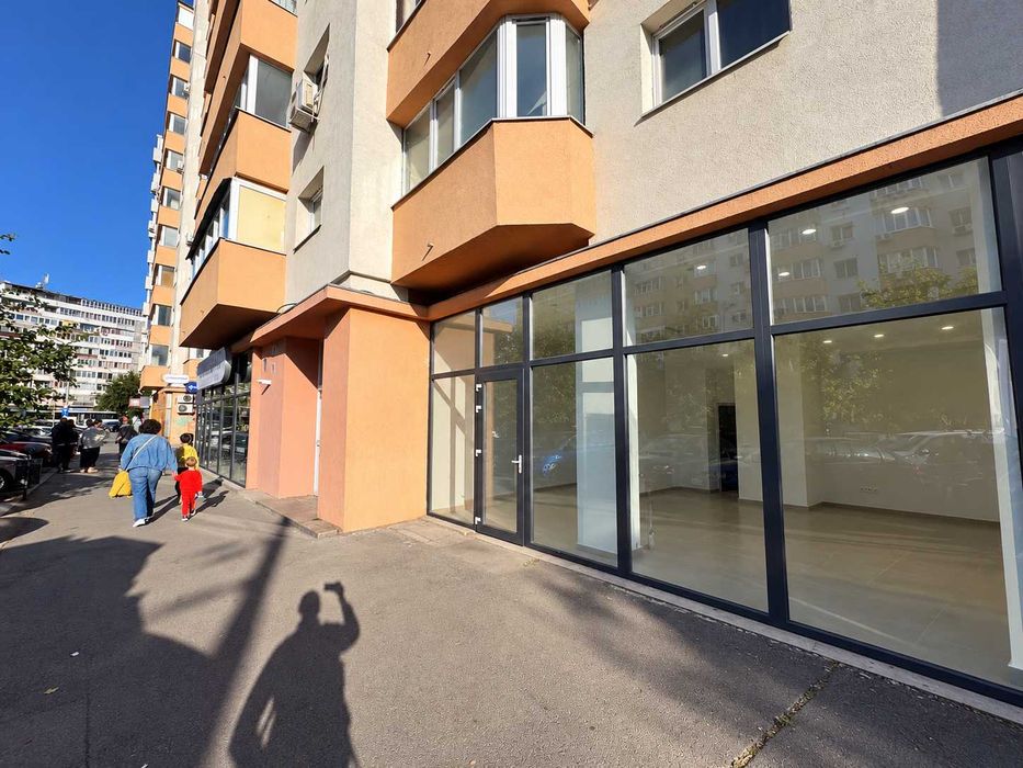 Spatiu Comercial Viitorului-Stefan Cel Mare, 100 mp, vitrina 7 m, Direct Proprietar