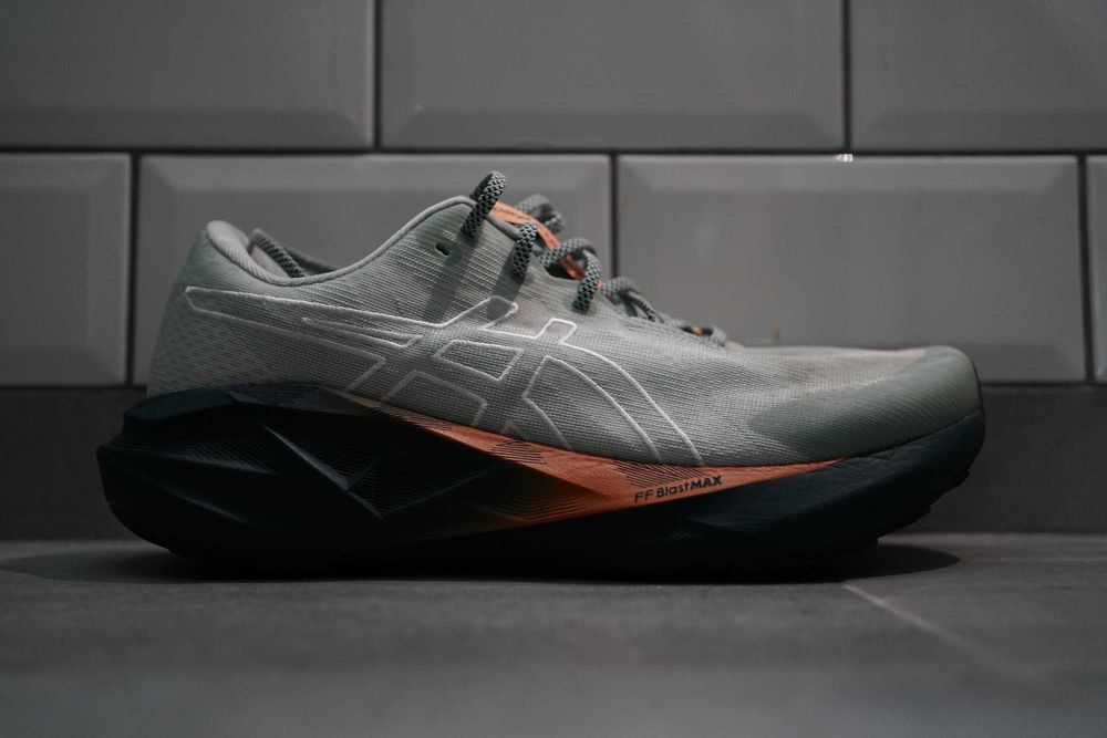 Обукви за бягане Asics Novablast 5 TR 44.5