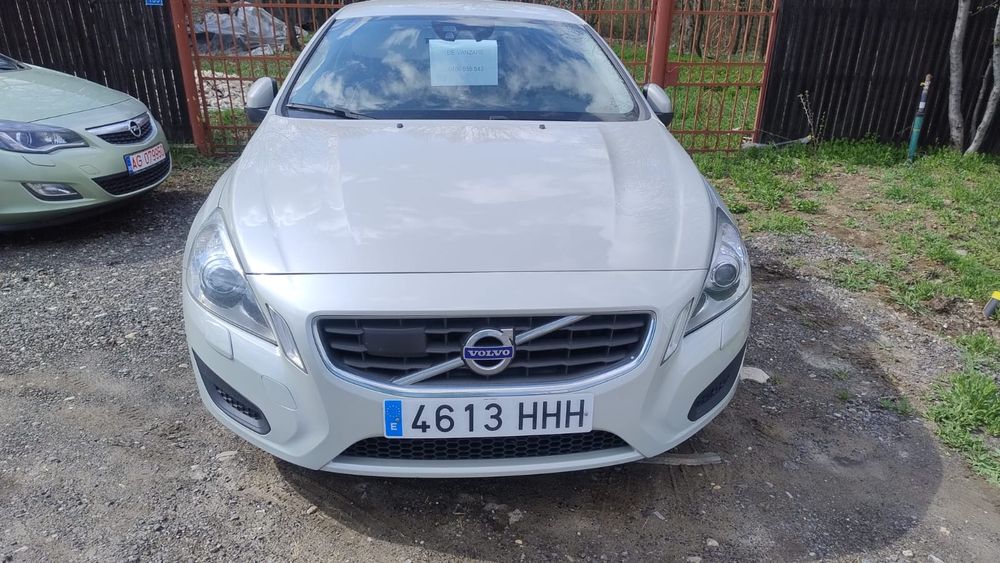 Vând Volvo S60 impecabil