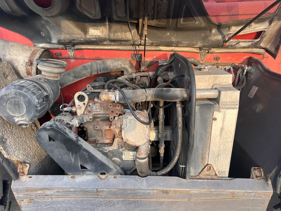 Geamuri+punti+caroserie+brat manitou MT1436