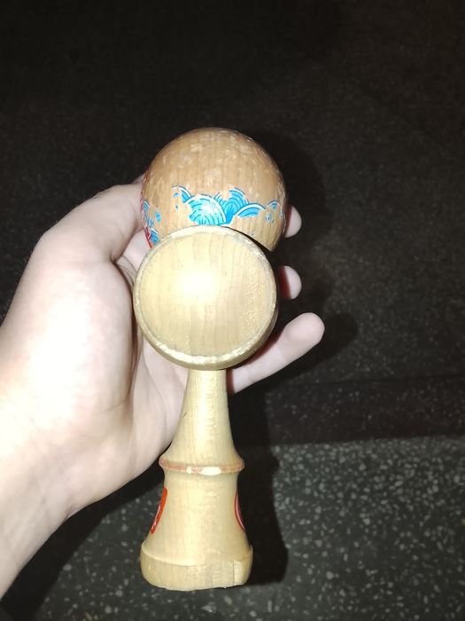 Vând Kendama Europe