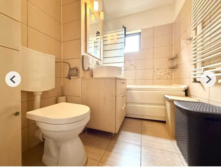 Ofer spre inchiriere apartament cu 3 camere