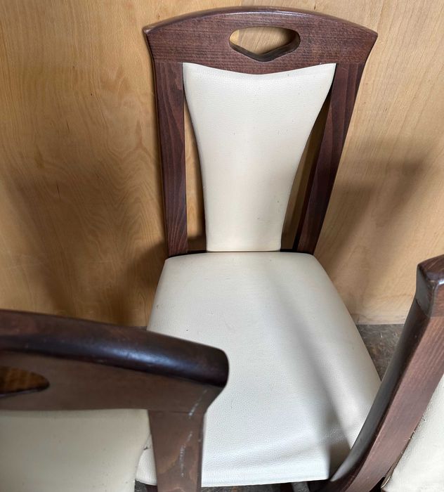 Set 3 Scaune cu cadru din lemn si sezut tapitat; Scaun dining; Scaun bucatarie