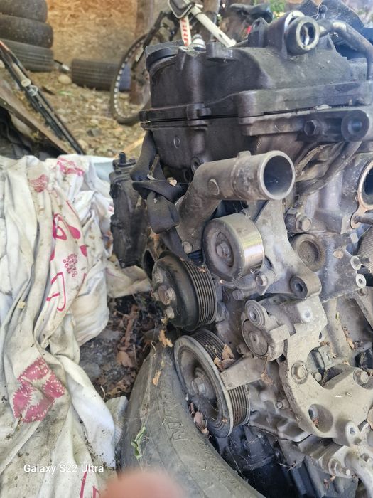 Продам двигатпль 3,5 от хайландер