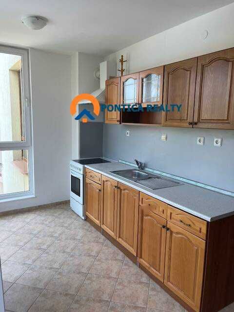 Голям двустаен апартамент в Слънчев Бряг