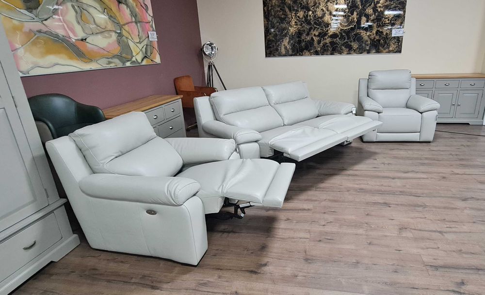 Италиански сив кожен комплект диван тройка и два фотьойл "Moreno"