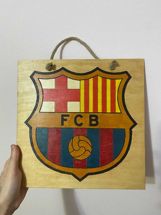 Лазерно гравирани и ръчно оцветени лога на футболни отбори