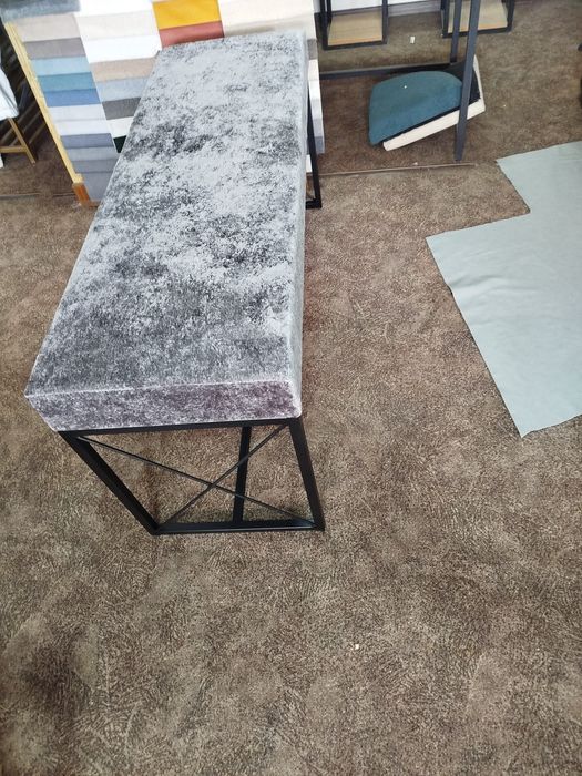 Loft mebel  myahkiy  sidushka