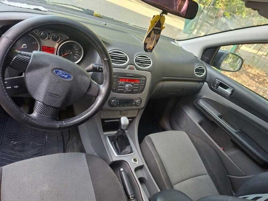 Ford Focus 1.6 Benzină + GPL