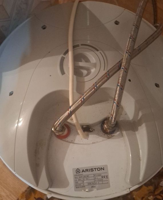 ariston аристон продам бойлер