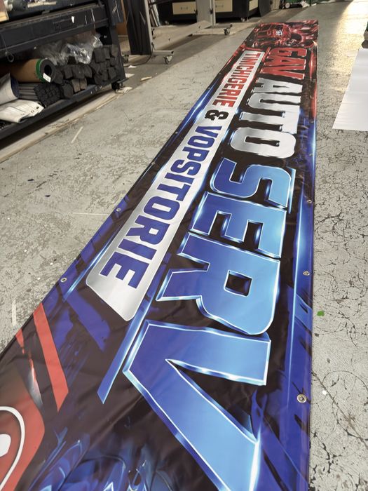Bannere Benare Baner Benar Colant Autocolant Rollup Steaguri Casete luminoase Carti de vizita Flayere Pliante Etichete autoadezive Stikere Mesh-uri