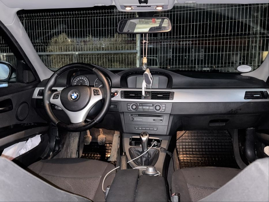 BMW e91 320D distribuția în față