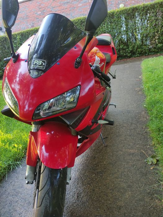 Vând Honda CBR 600rr
