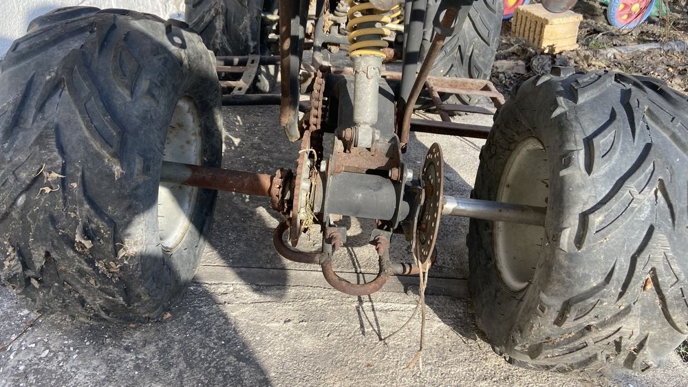 Рама от квадроцикла с колесами