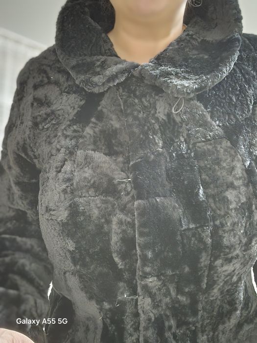 Продам облегченную цигейковую шубу