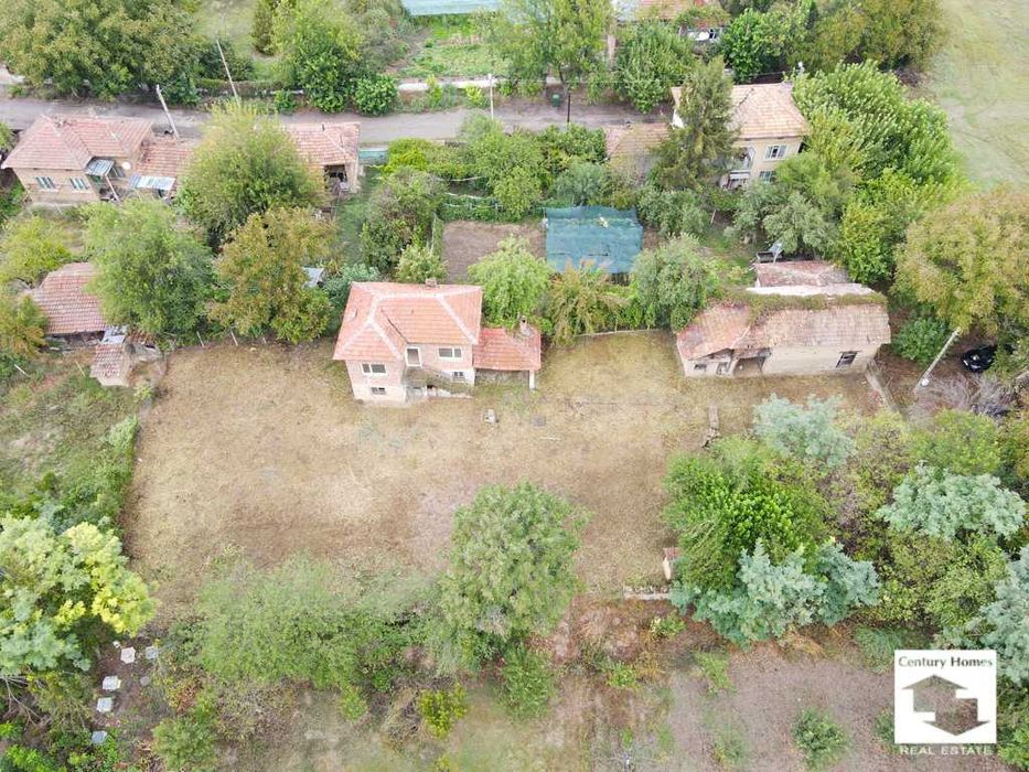 140023  Kъща с ремонтиран втори етаж, на 35 км от Велико Търново