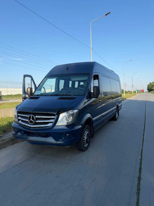 Inchiriere microbuze / Transport salariati
