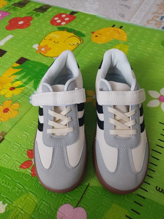 Продам кроссовки