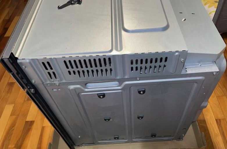 Фурна за вграждане SIEMENS