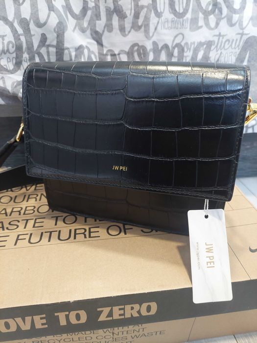 Дамска чанта естествена кожа