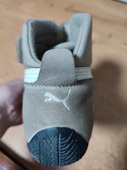 Кроссовки  39-40 размер