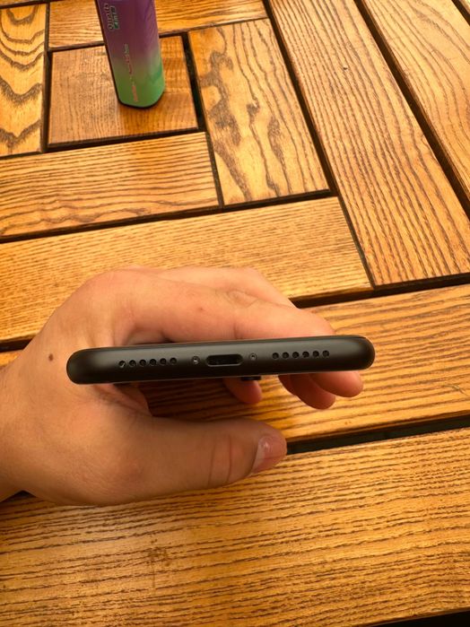 Vând iPhone xr 256 gb impecabil