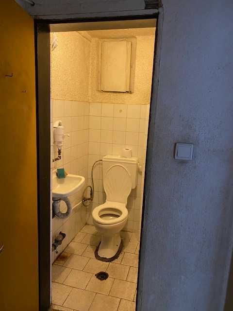 Дава се под наем Магазин в София, Зона Б-5-3 - 74 кв.м за 600 € - Снимка #2