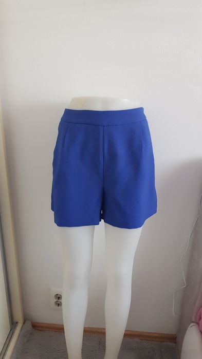 Pantaloni scurti