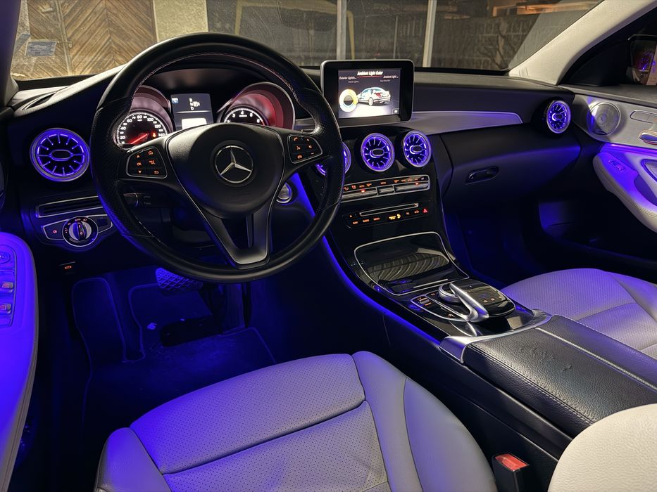 Mercedes амбиентно осветление, Светещи въздуховоди и 3D Говорители