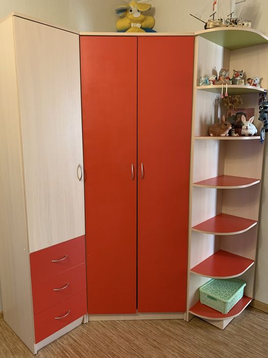 Стенка в спальню