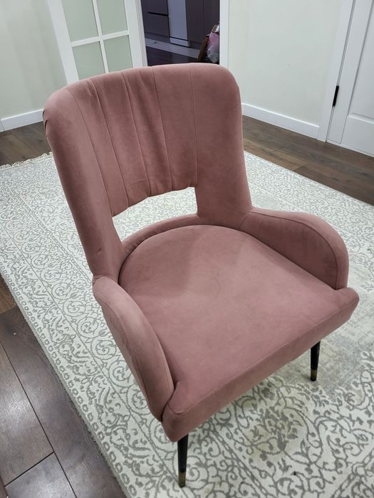 Стол большой кухонный