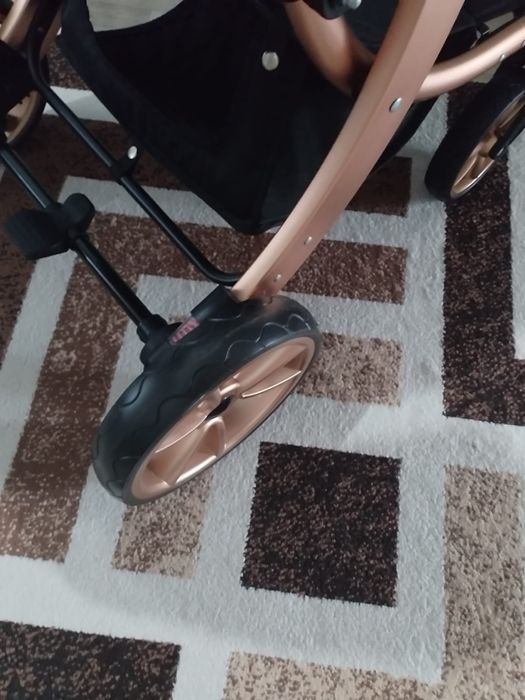 Продам детскую коляску