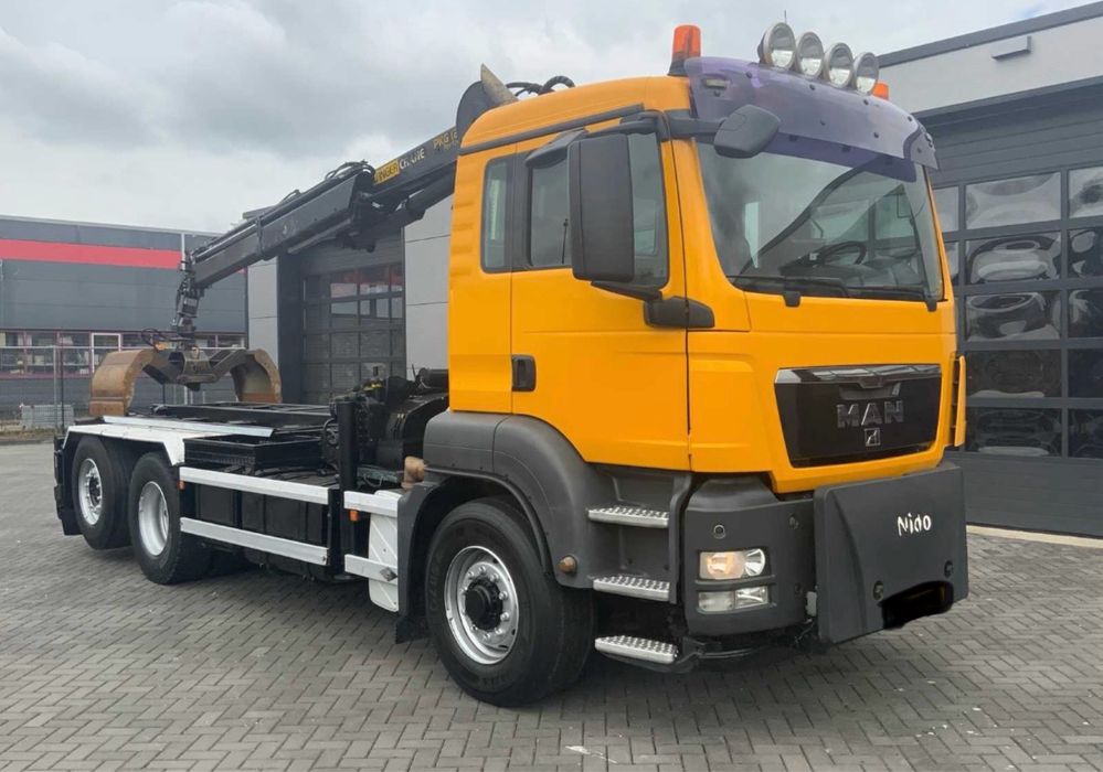 MAN TGS 26.360 6x4 3- странен самосвал с кран PALFINGER