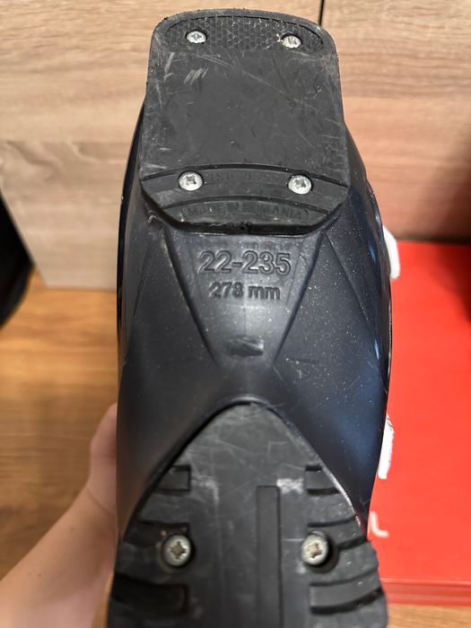 Ски обувки Rossignol