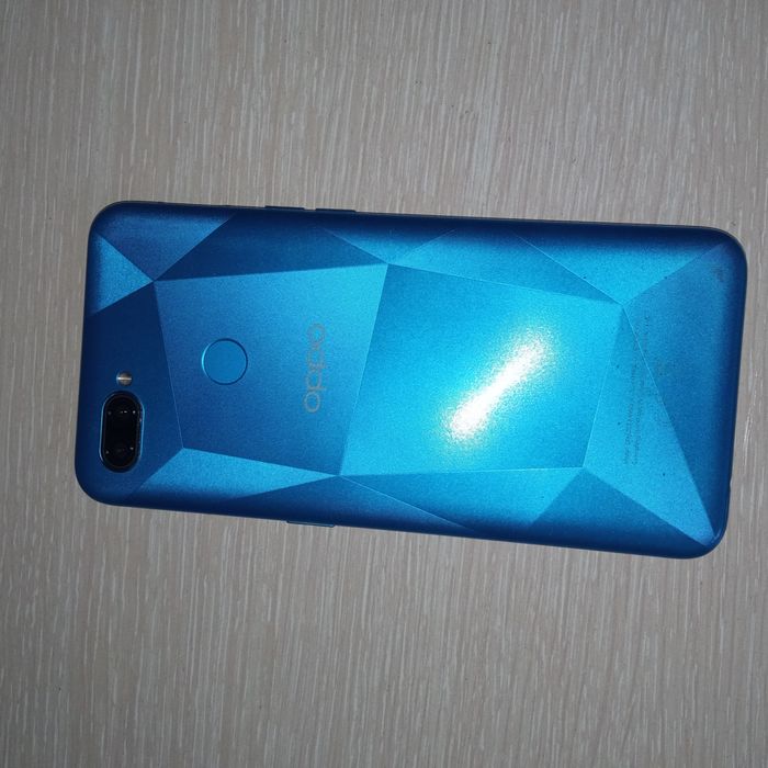 телефон oppo A12