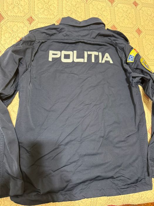 Vând Echipament Politie