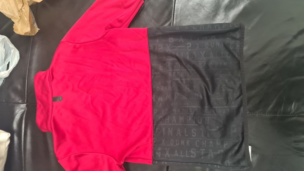 Оригиналенно горнище на Jordan