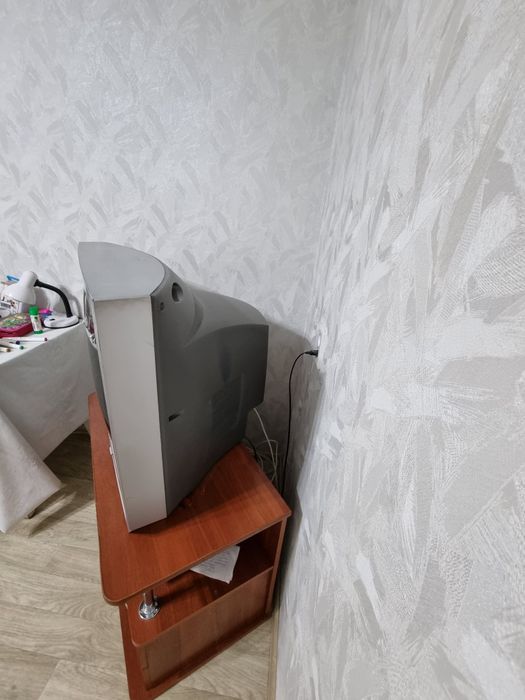 Продам телевизор