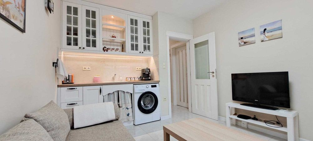 Дава се под наем Тристаен апартамент в Варна, Център - 100 кв.м за 847.62 € - Снимка #8