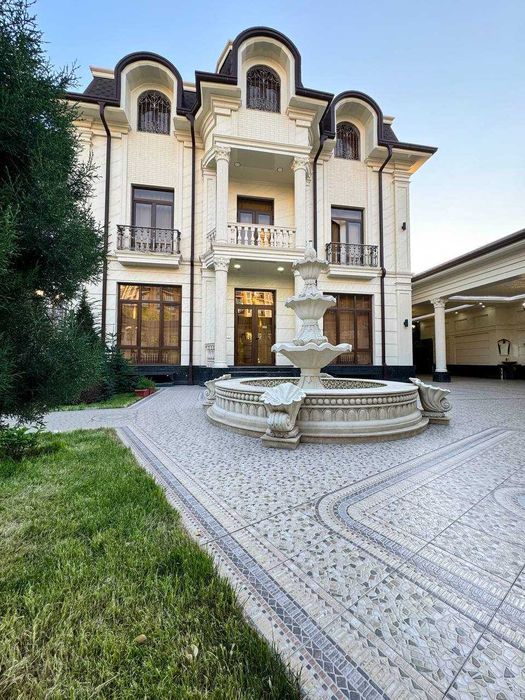 Сдаётся новый роскошный дом в центре горорда! Ориентир Mirabad Avenue!