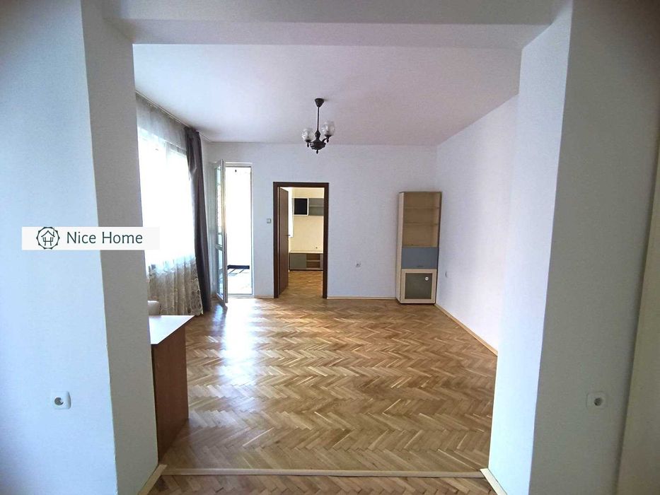 Продаваме прекрасен апартамент. Гео Милев