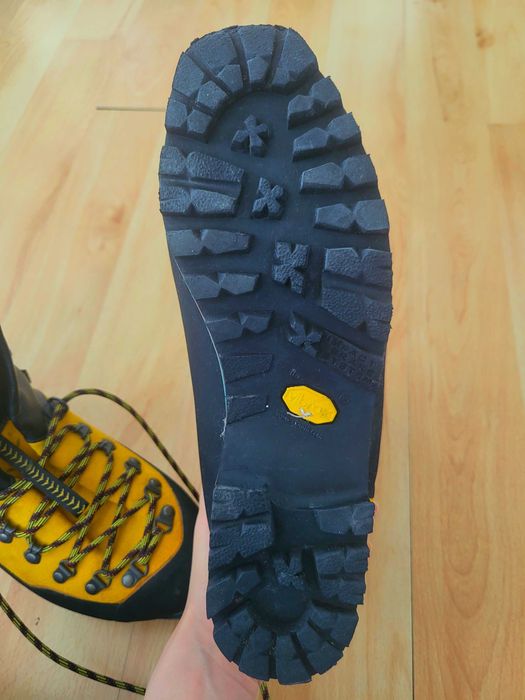 La sportiva nepal extreme