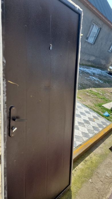 Двери.   25000тг