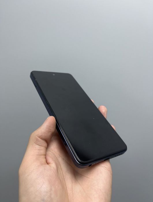 а Infinix hot 40i